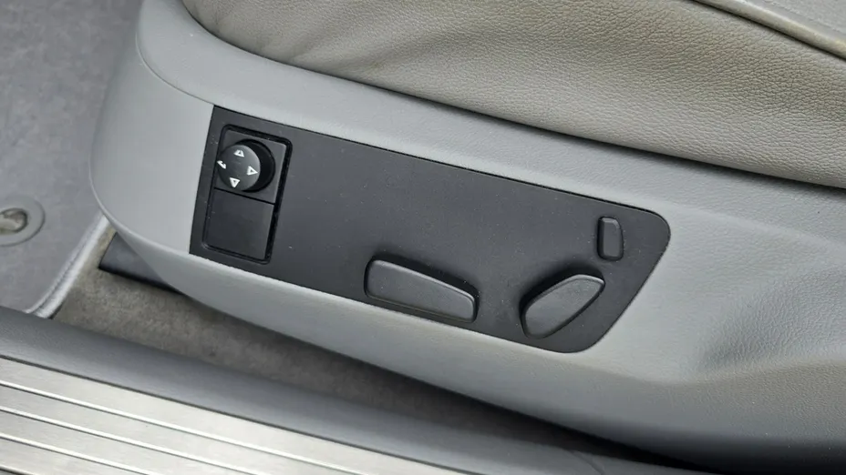 VOLKSWAGEN Phaeton -