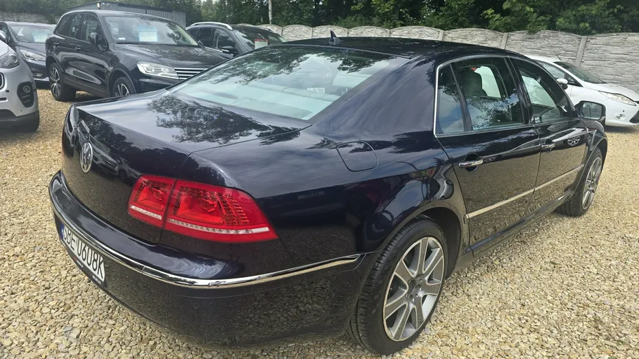 VOLKSWAGEN Phaeton -