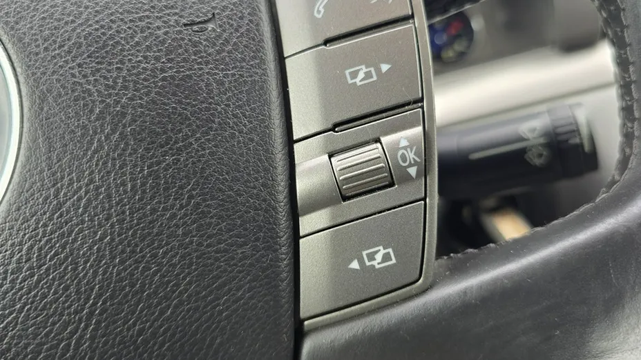 VOLKSWAGEN Phaeton -