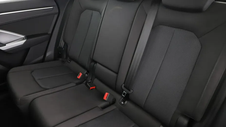AUDI Q3 -