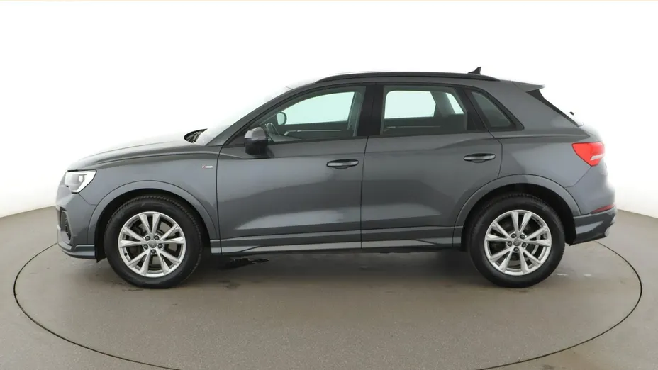 AUDI Q3 -