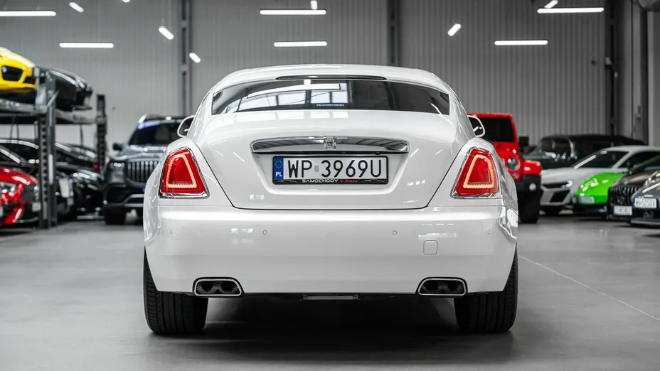 ROLLS-ROYCE Wraith -