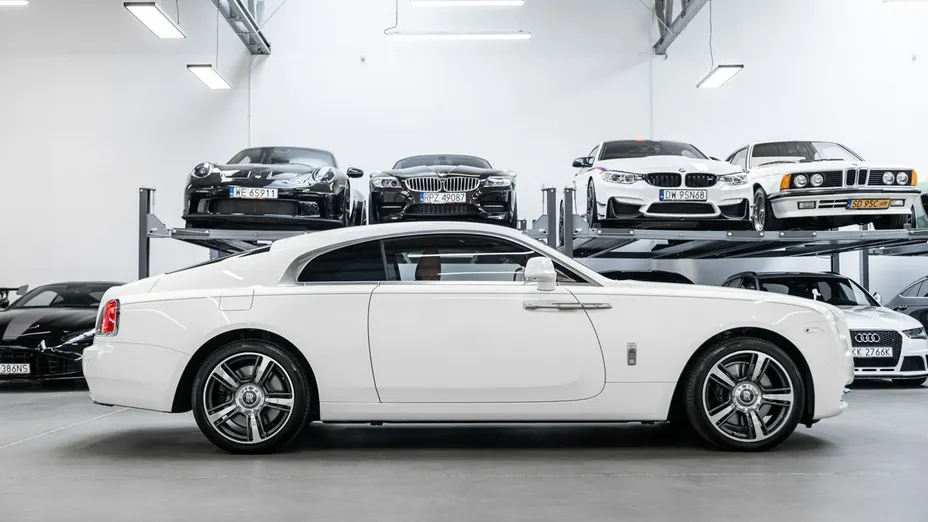 ROLLS-ROYCE Wraith -