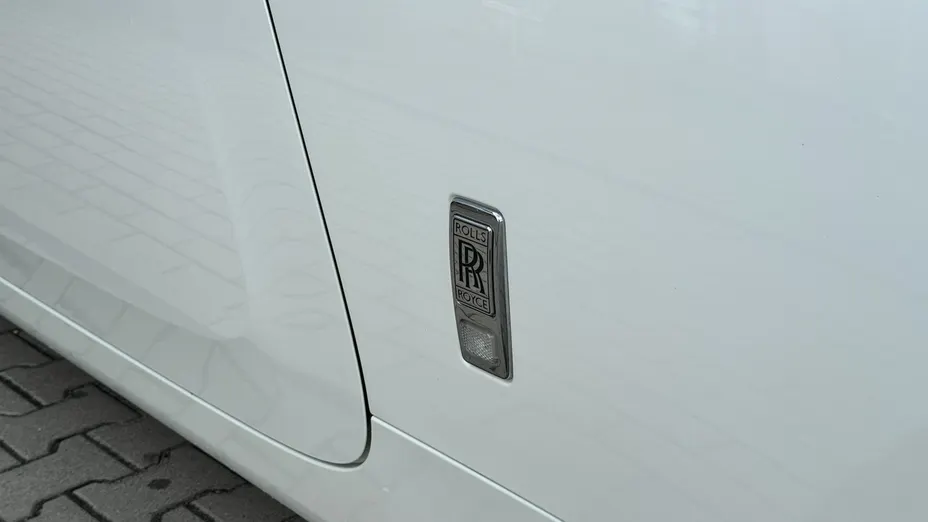 ROLLS-ROYCE Wraith -