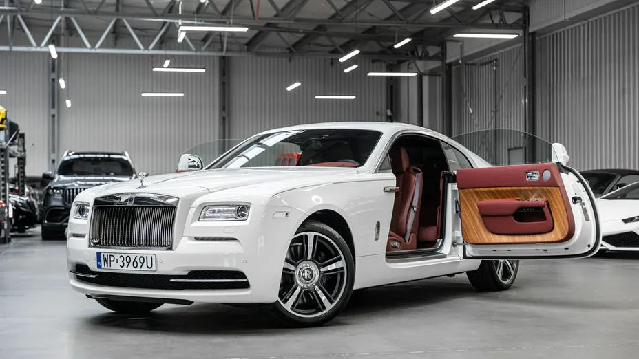 ROLLS-ROYCE Wraith -