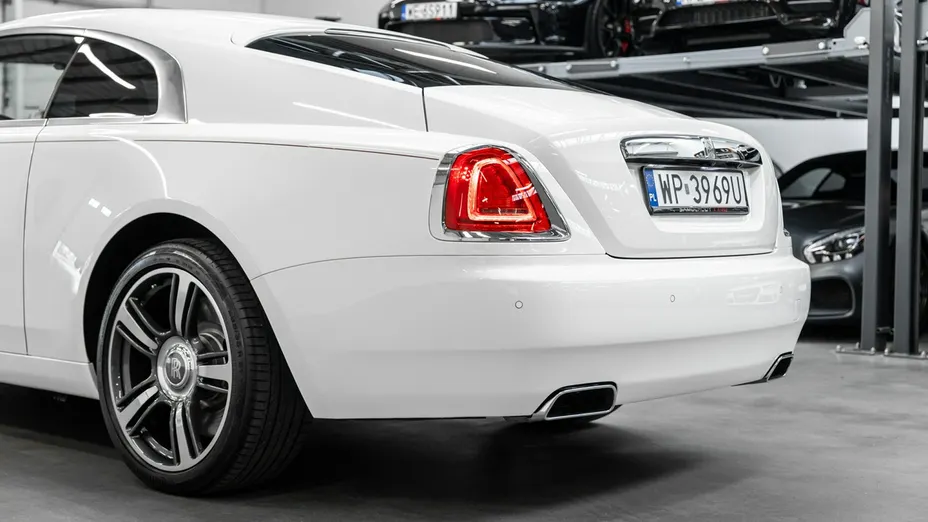 ROLLS-ROYCE Wraith -