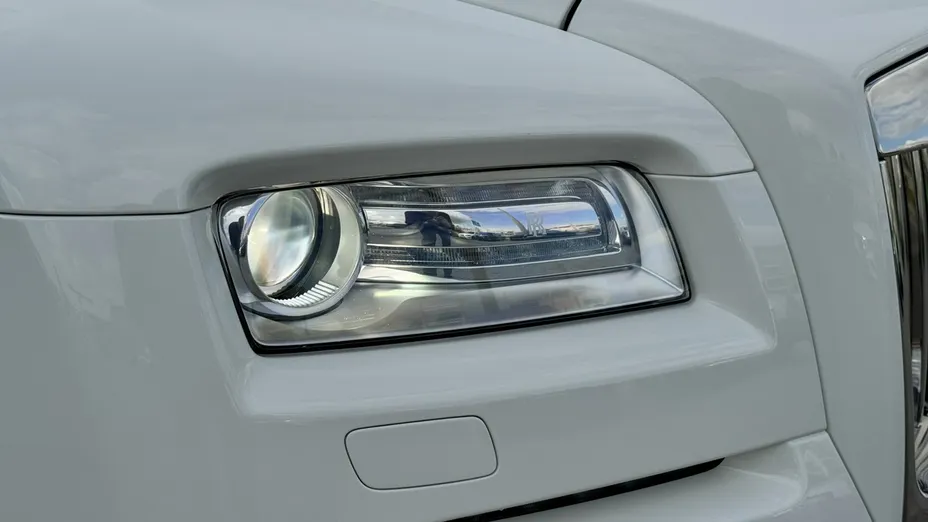ROLLS-ROYCE Wraith -