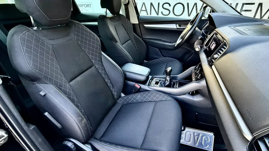 SKODA Karoq -