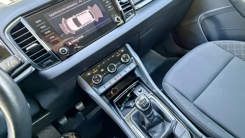 SKODA Karoq -
