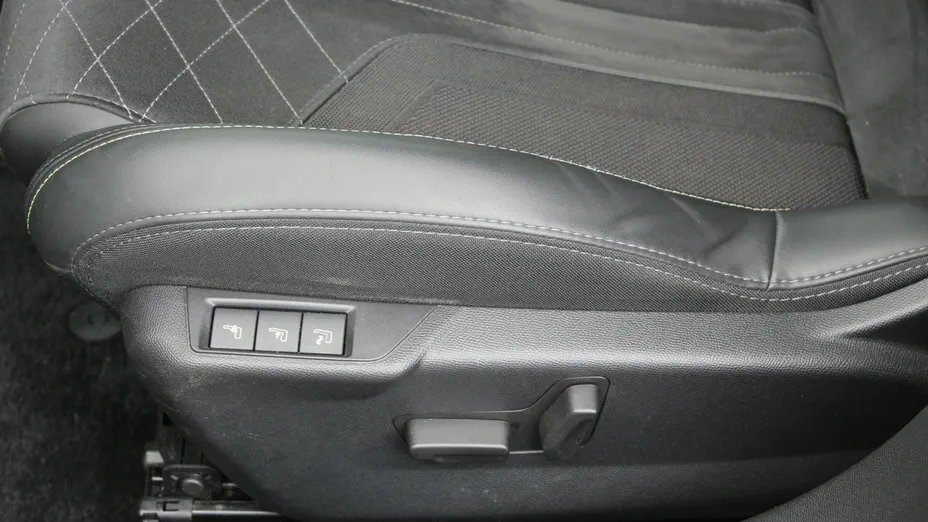 PEUGEOT 2008 -