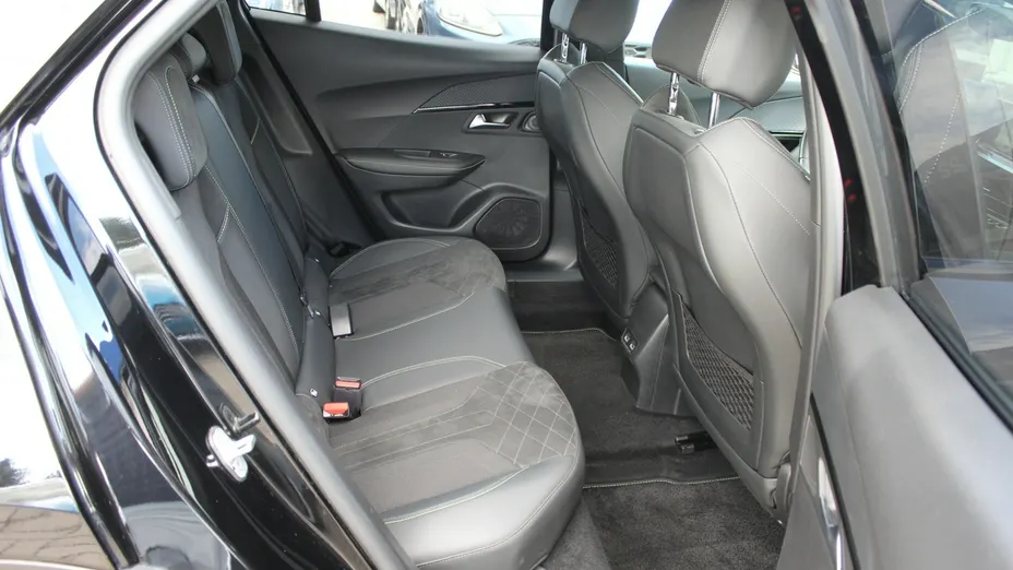 PEUGEOT 2008 -