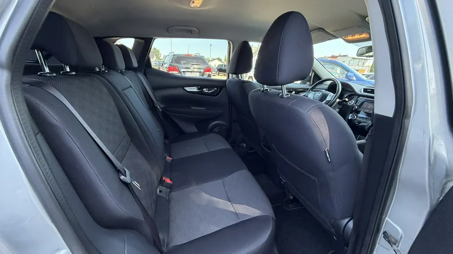 NISSAN Qashqai -