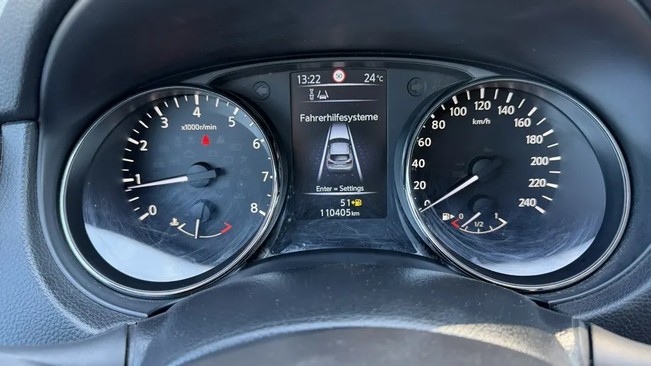 NISSAN Qashqai -
