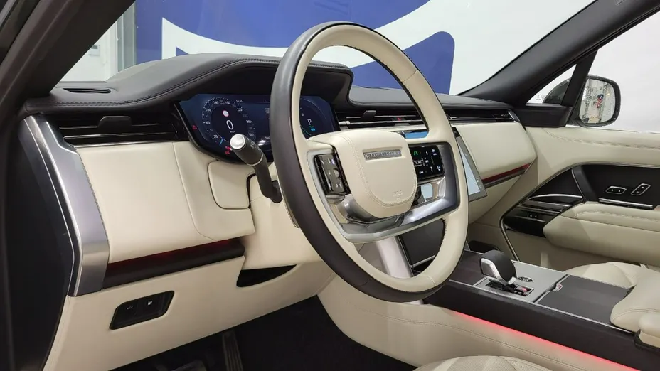 LAND ROVER Range Rover -