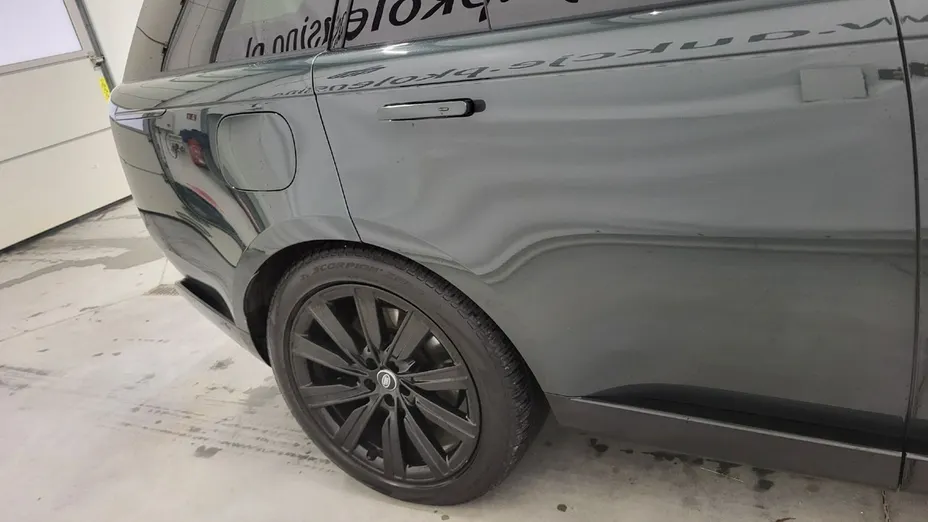 LAND ROVER Range Rover -