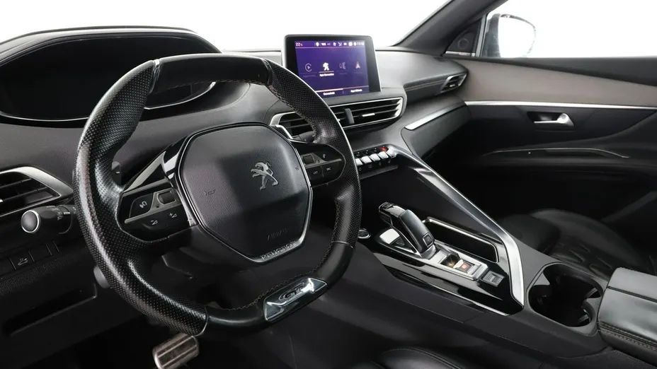 PEUGEOT 3008 -