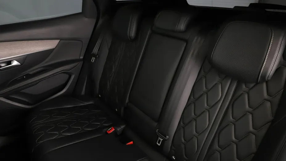 PEUGEOT 3008 -