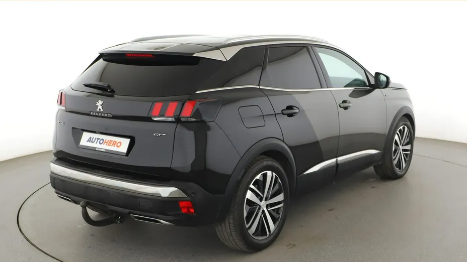 PEUGEOT 3008 -