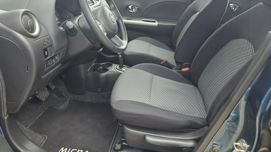 NISSAN Micra -