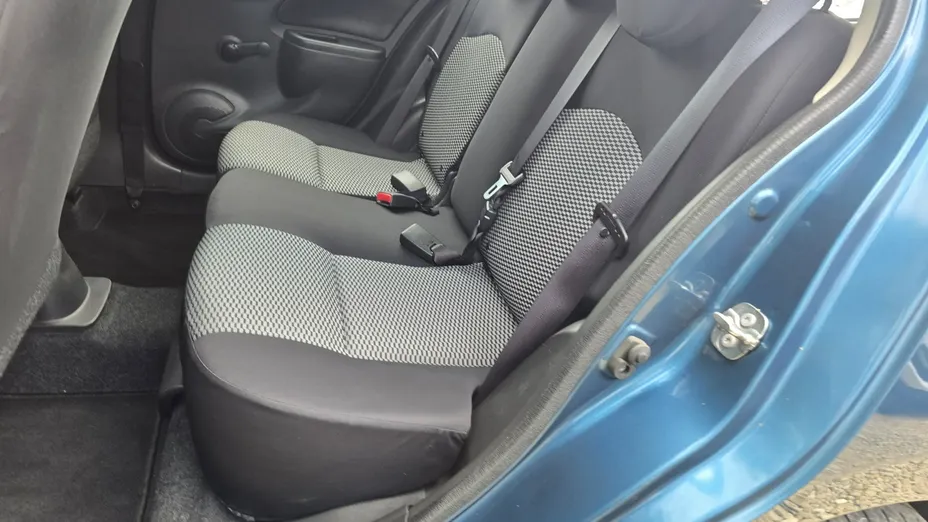 NISSAN Micra -