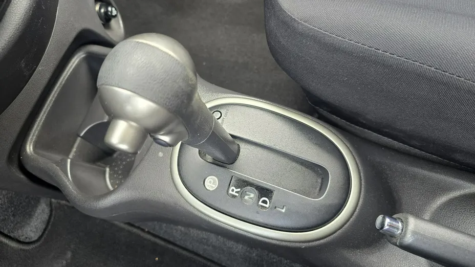NISSAN Micra -