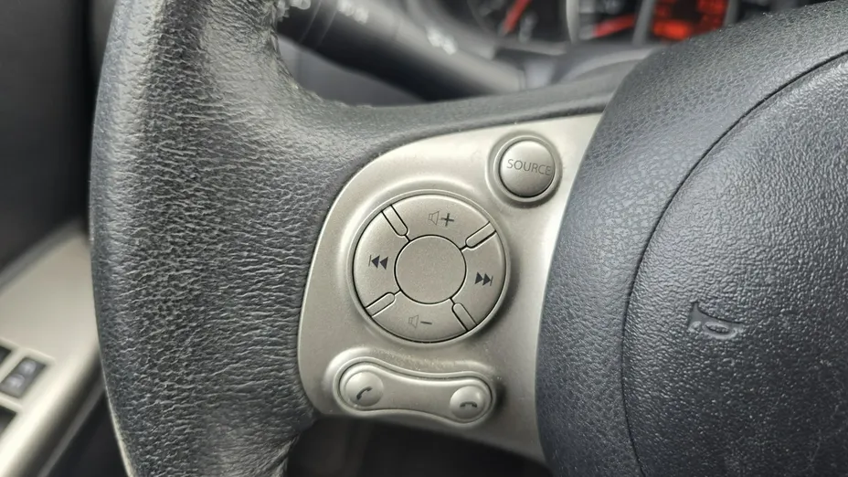 NISSAN Micra -