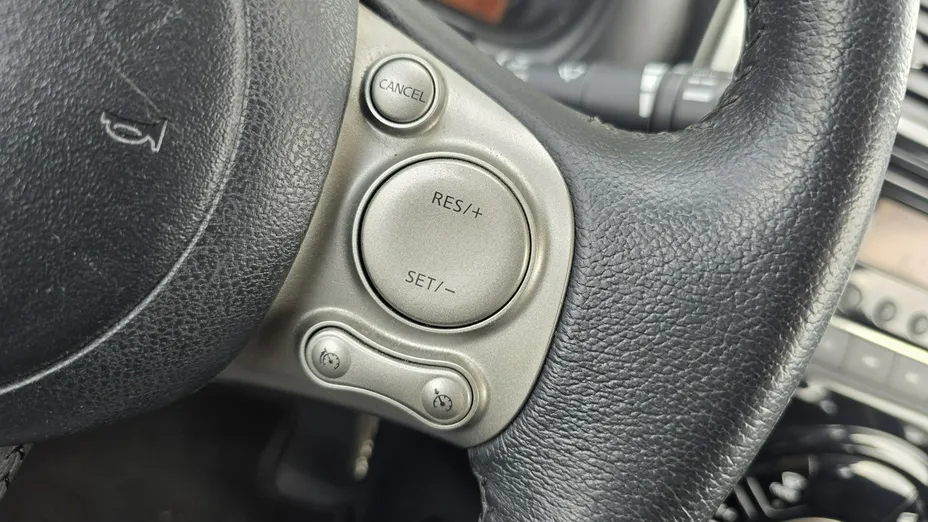 NISSAN Micra -