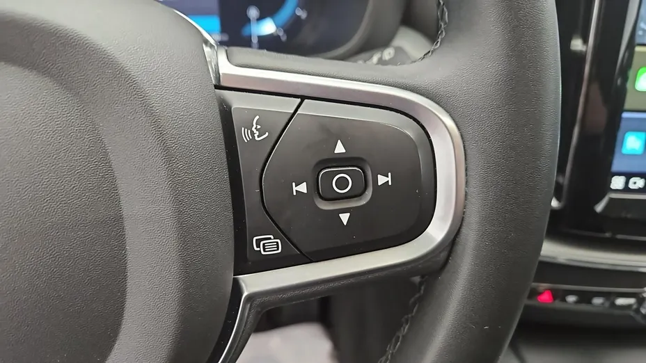 VOLVO XC60 -