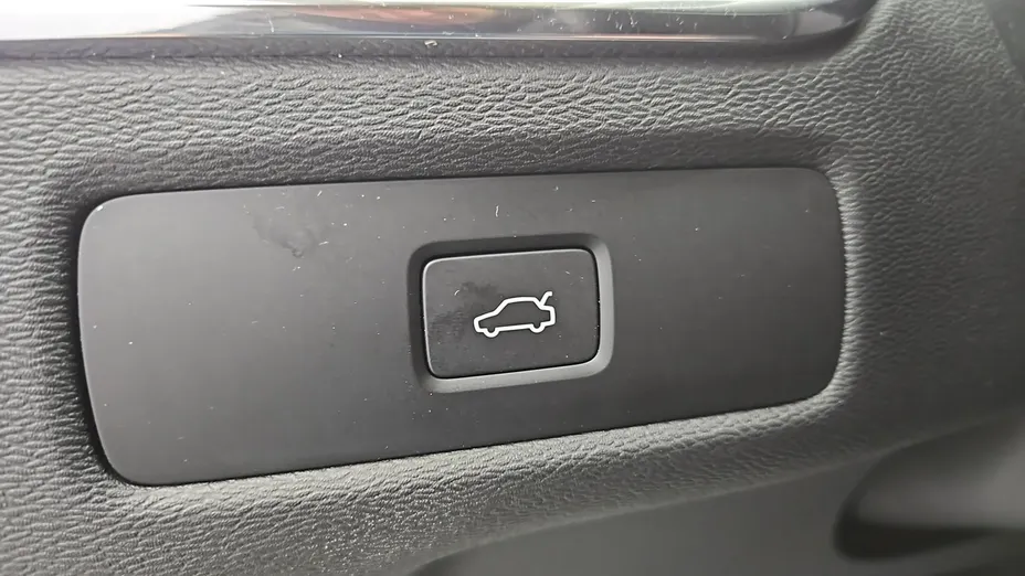 VOLVO XC60 -