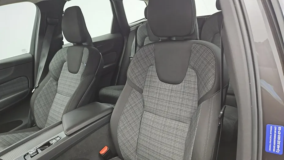 VOLVO XC60 -