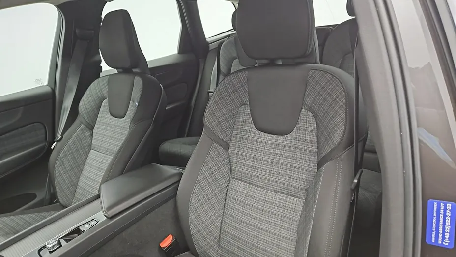 VOLVO XC60 -
