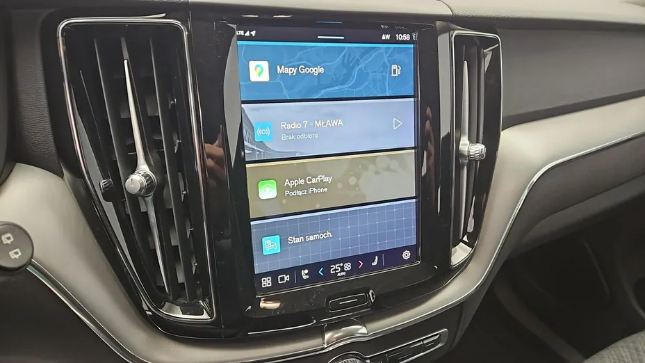 VOLVO XC60 -