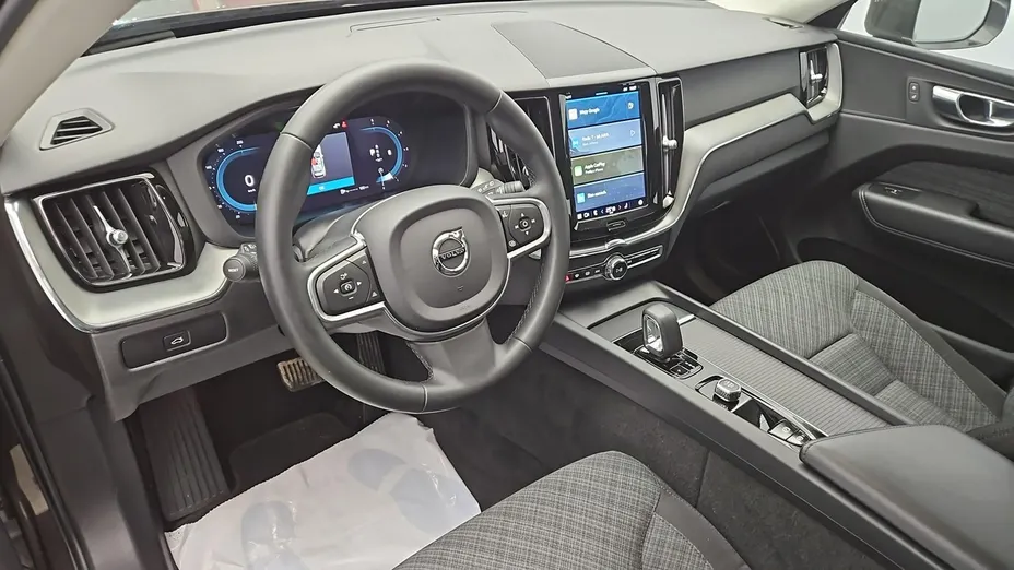 VOLVO XC60 -