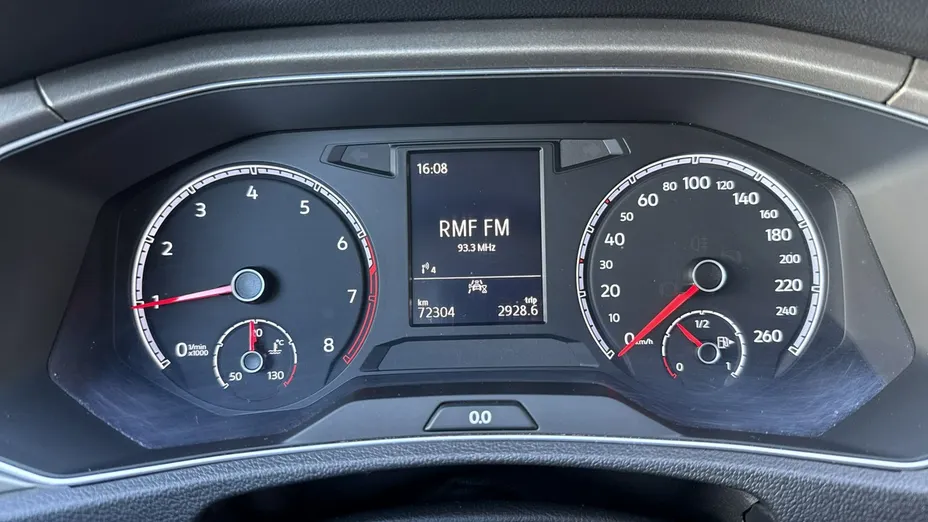 VOLKSWAGEN T-ROC -