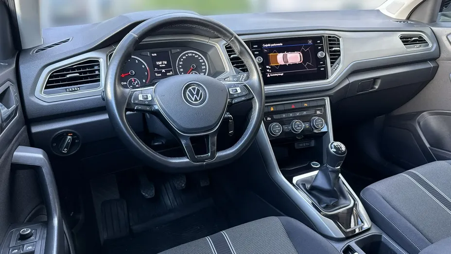VOLKSWAGEN T-ROC -