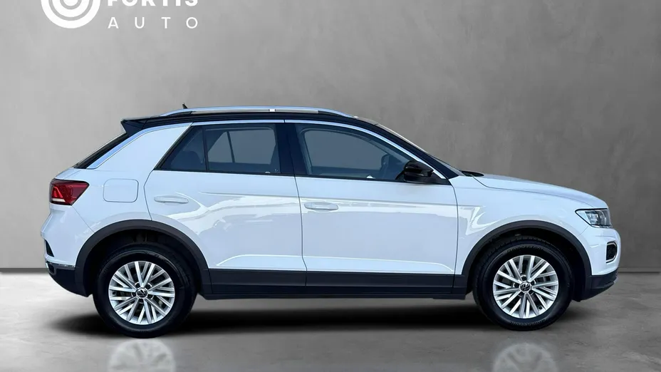 VOLKSWAGEN T-ROC -