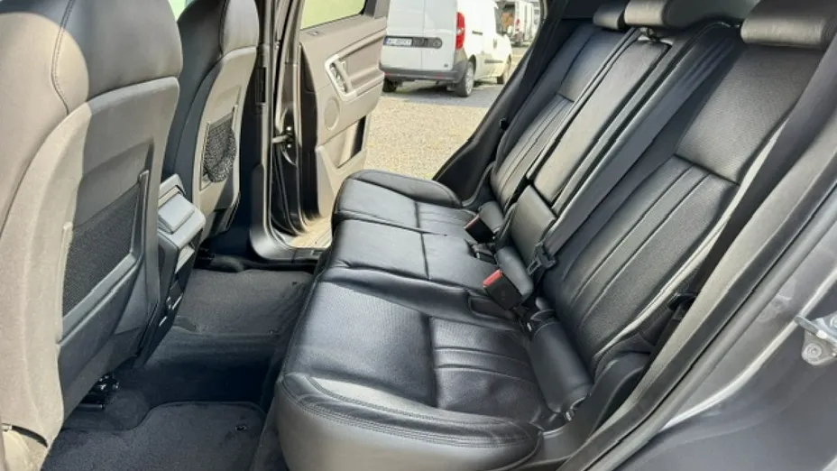 LAND ROVER Discovery Sport -