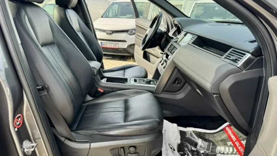 LAND ROVER Discovery Sport -
