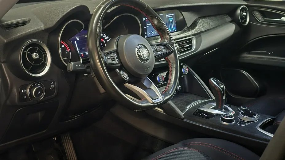 ALFA ROMEO Stelvio -