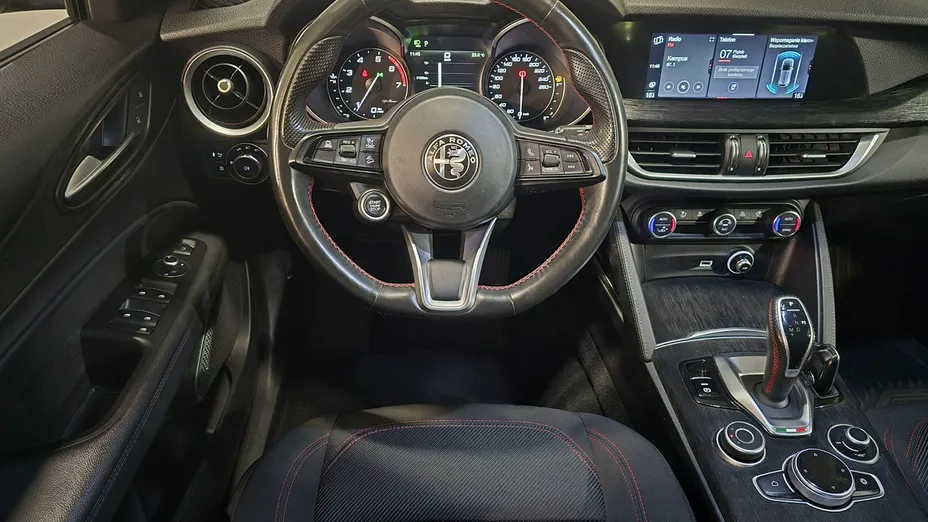 ALFA ROMEO Stelvio -