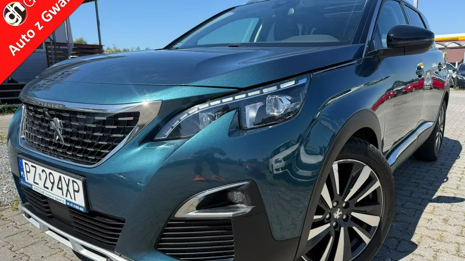 PEUGEOT 5008 -