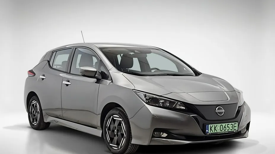 NISSAN Leaf -