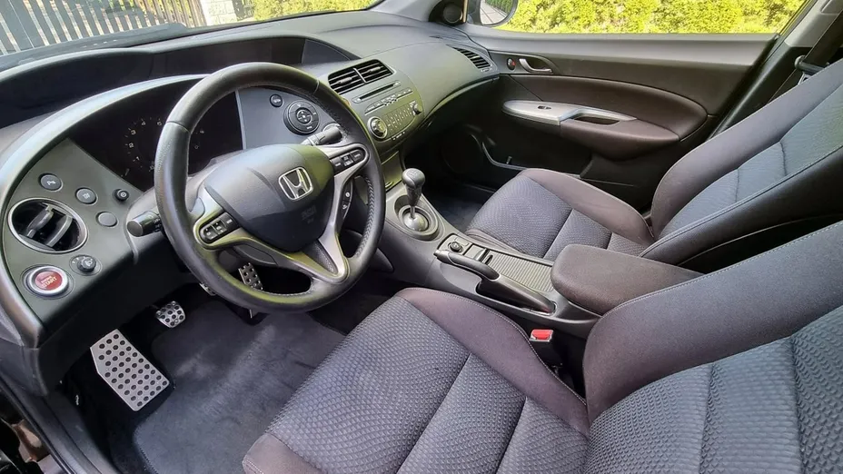 HONDA Civic -