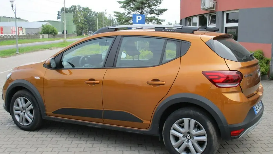 DACIA Sandero -