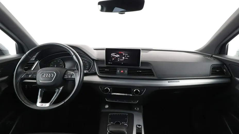 AUDI Q5 -