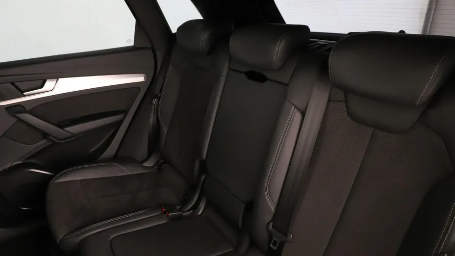 AUDI Q5 -