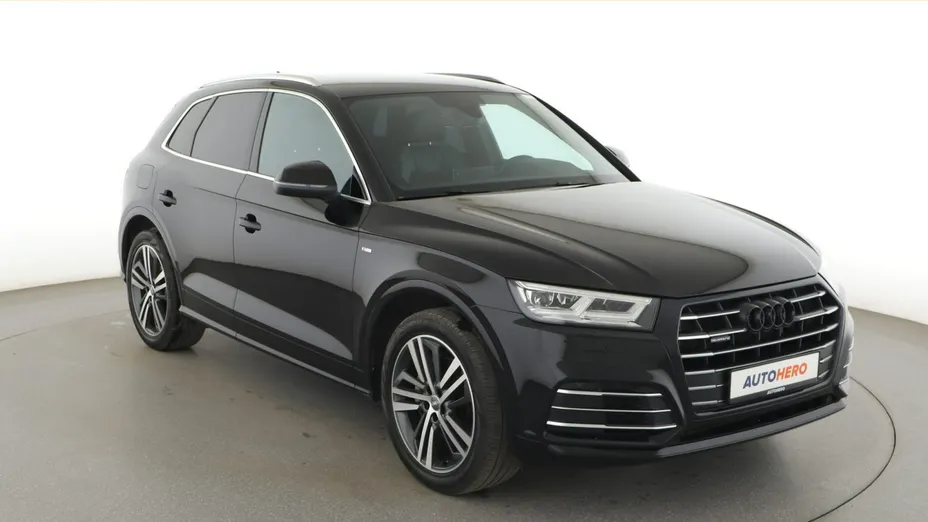 AUDI Q5 -