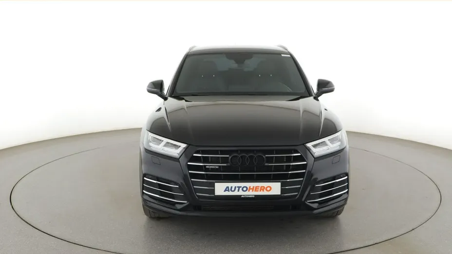 AUDI Q5 -