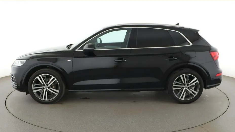 AUDI Q5 -