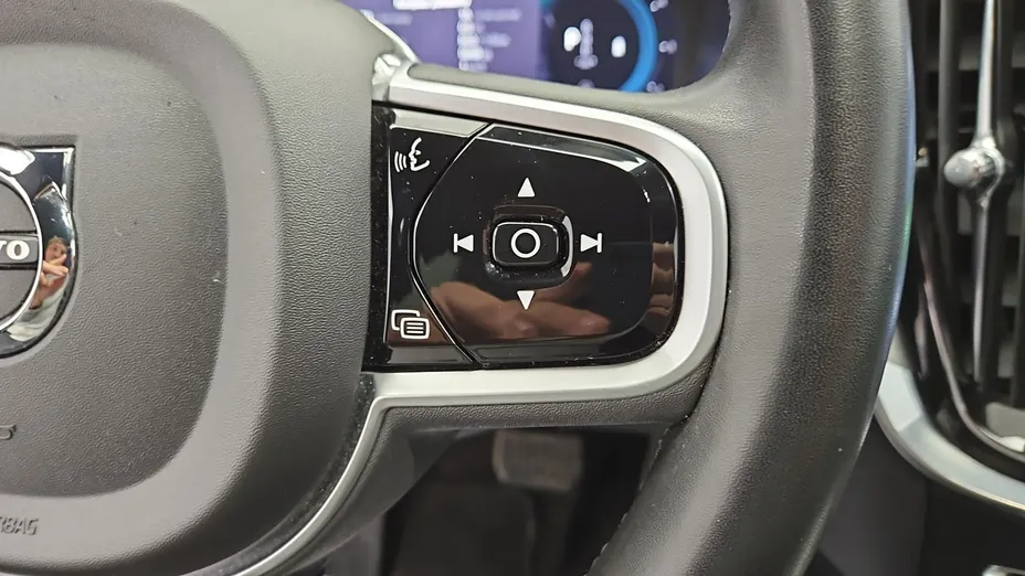 VOLVO V60 -